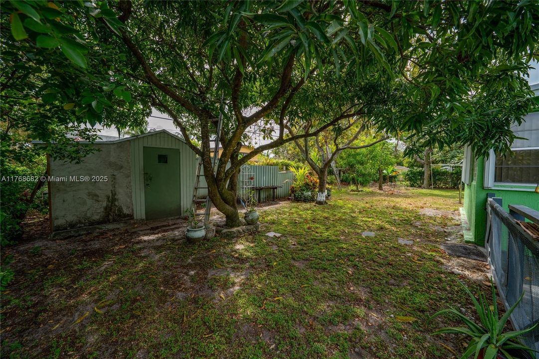 最近售出: $499,800 (3 贝兹, 2 浴室, 1742 平方英尺)