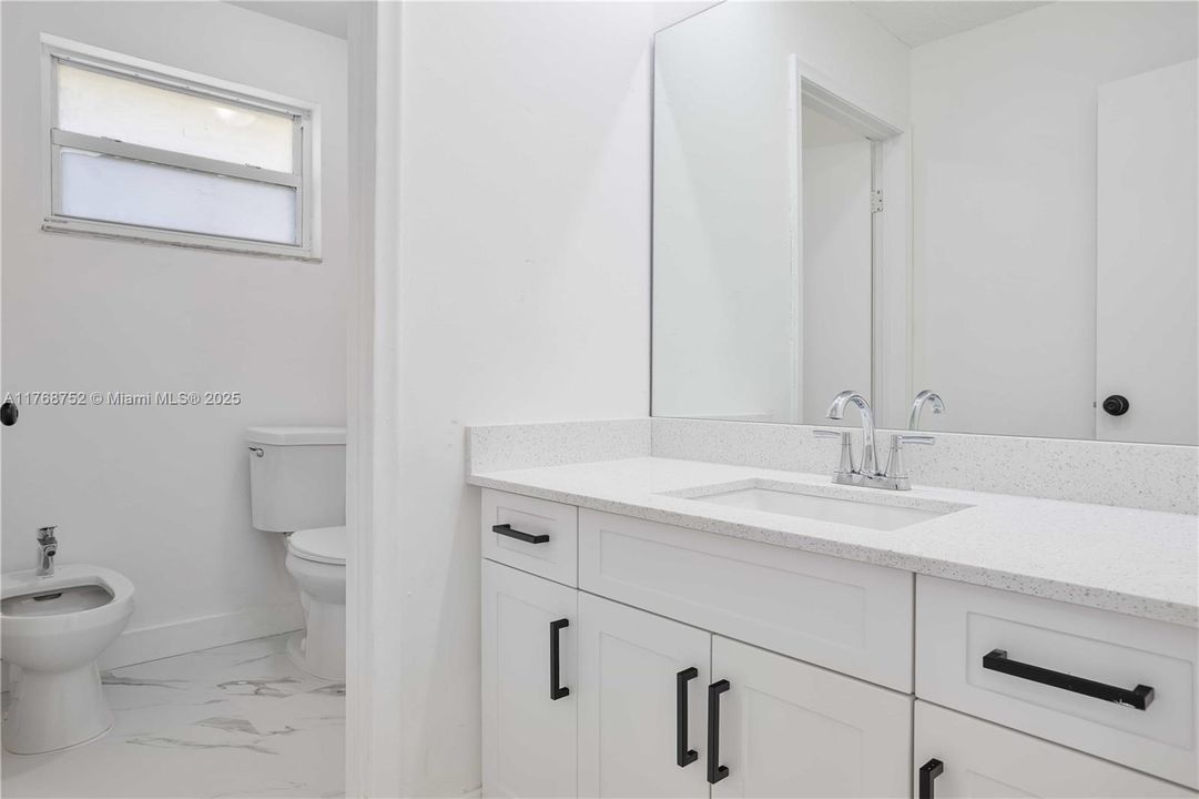 待售: $1,399,000 (0 贝兹, 0 浴室, 4350 平方英尺)