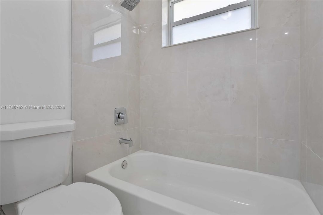 待售: $1,399,000 (0 贝兹, 0 浴室, 4350 平方英尺)