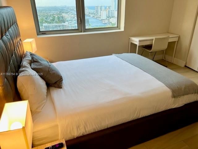 待售: $775,000 (3 贝兹, 3 浴室, 1577 平方英尺)