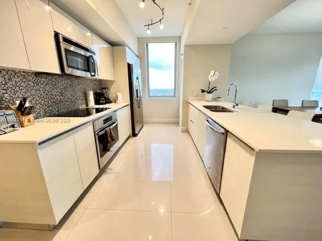 待售: $775,000 (3 贝兹, 3 浴室, 1577 平方英尺)