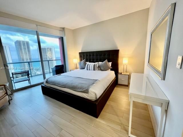 待售: $775,000 (3 贝兹, 3 浴室, 1577 平方英尺)