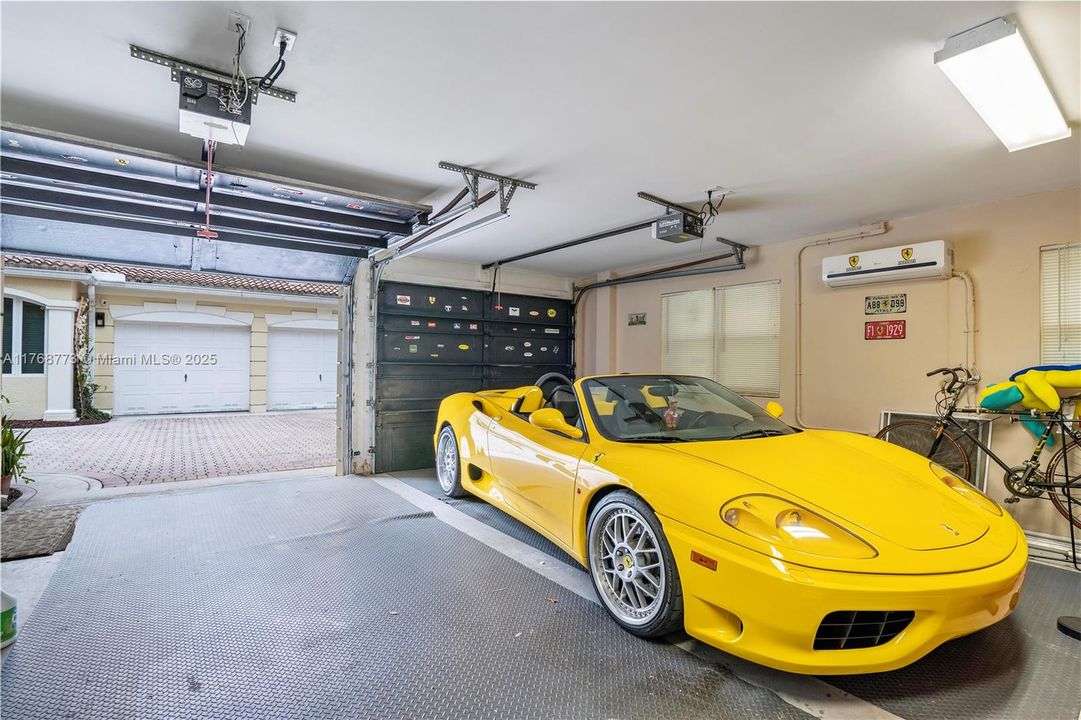 待售: $2,750,000 (5 贝兹, 6 浴室, 3600 平方英尺)