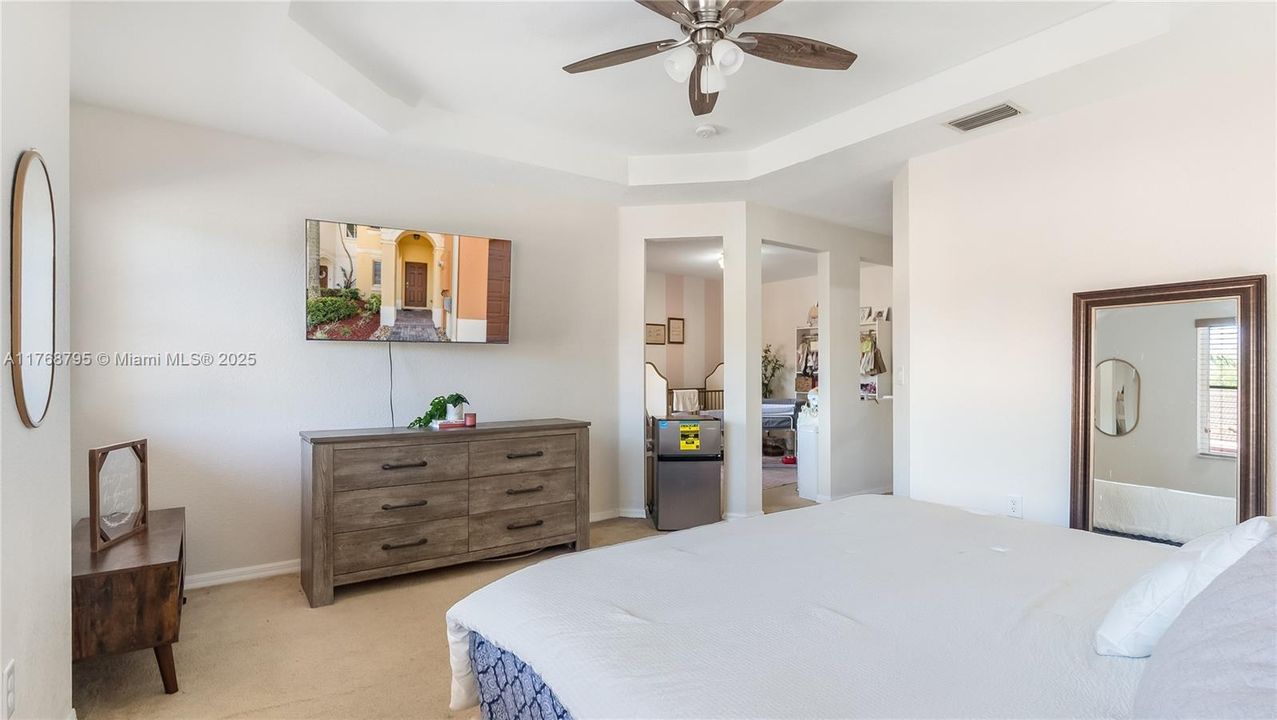 Vendido Recientemente: $510,000 (4 camas, 3 baños, 2190 Pies cuadrados)