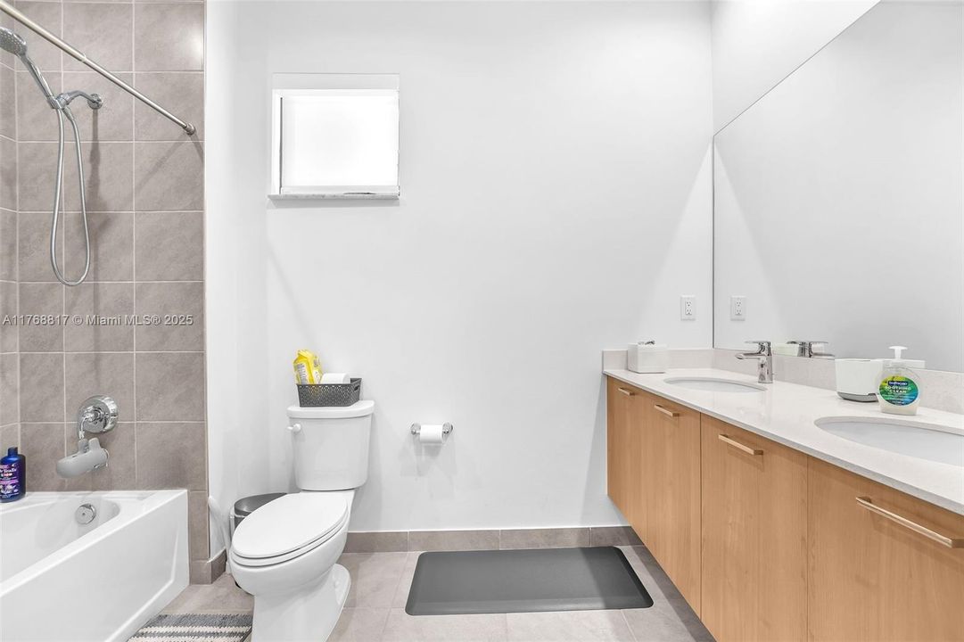 Recently Rented: $5,000 (4 beds, 3 baths, 2158 Square Feet)