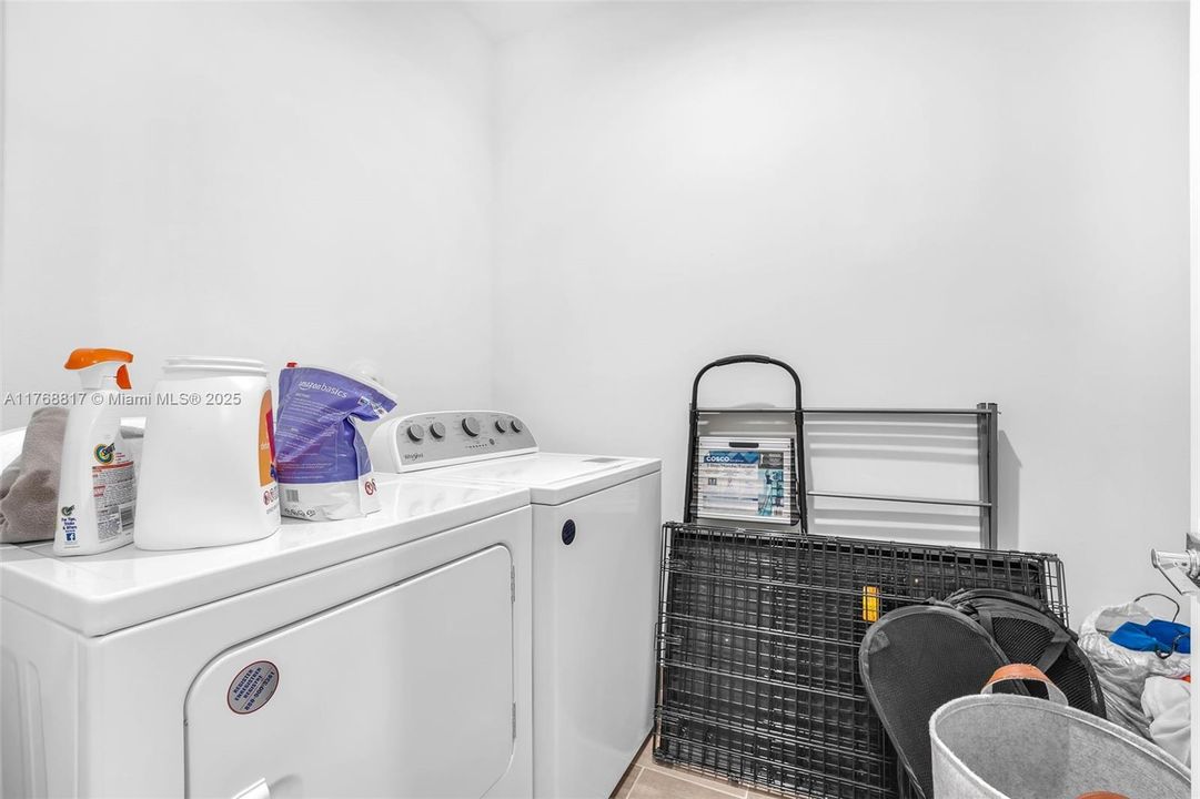 Recently Rented: $5,000 (4 beds, 3 baths, 2158 Square Feet)