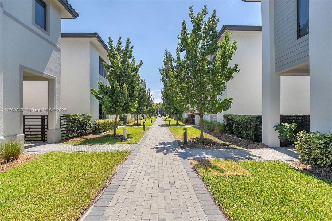 Recently Rented: $5,000 (4 beds, 3 baths, 2158 Square Feet)