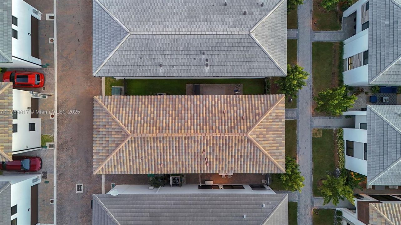 Recently Rented: $5,000 (4 beds, 3 baths, 2158 Square Feet)