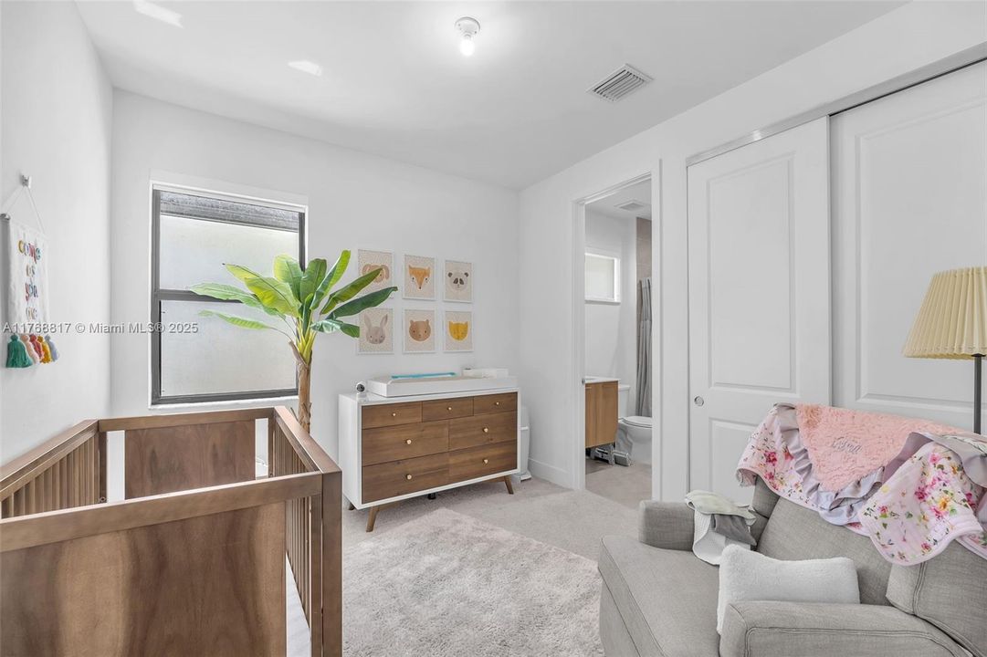 Recently Rented: $5,000 (4 beds, 3 baths, 2158 Square Feet)