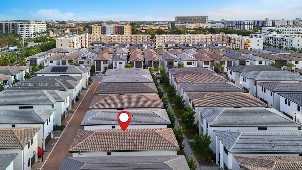 Recently Rented: $5,000 (4 beds, 3 baths, 2158 Square Feet)