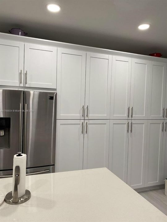 最近售出: $685,000 (0 贝兹, 0 浴室, 2400 平方英尺)