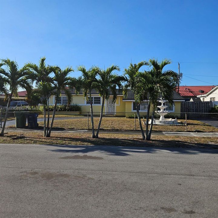 Recientemente alquilado: $3,800 (4 camas, 2 baños, 1532 Pies cuadrados)