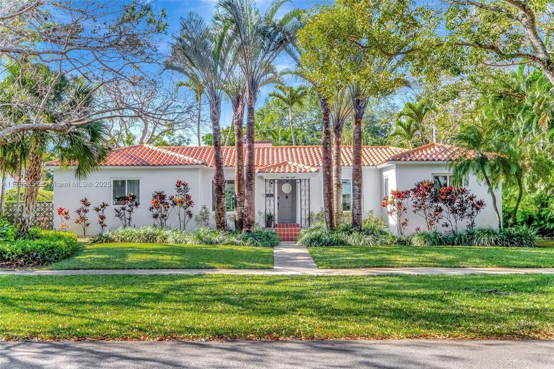 Vendido Recientemente: $1,195,000 (3 camas, 2 baños, 1556 Pies cuadrados)