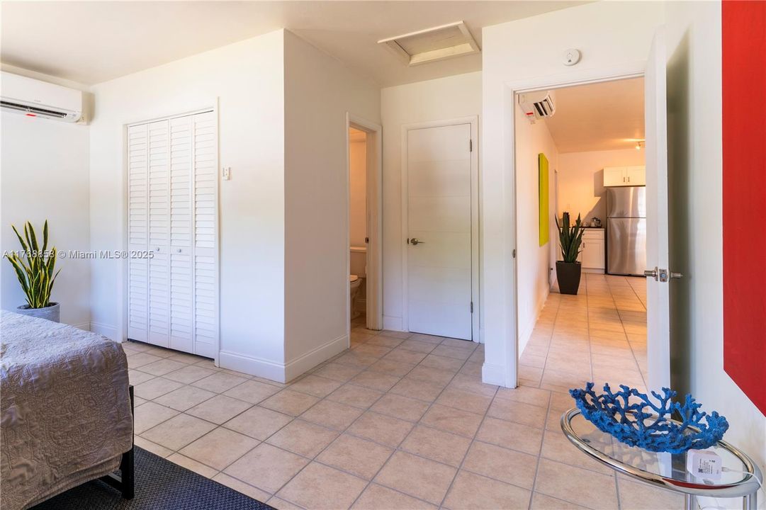 最近售出: $650,000 (0 贝兹, 0 浴室, 1693 平方英尺)