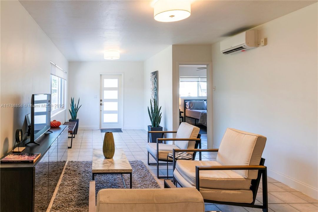 最近售出: $650,000 (0 贝兹, 0 浴室, 1693 平方英尺)