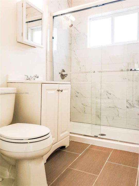 最近售出: $650,000 (0 贝兹, 0 浴室, 1693 平方英尺)