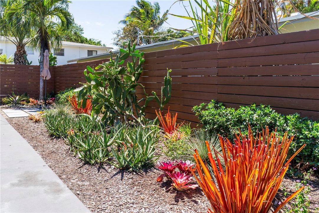 最近售出: $650,000 (0 贝兹, 0 浴室, 1693 平方英尺)