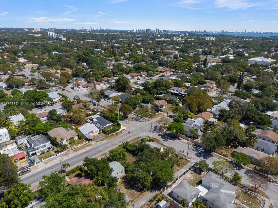 Recently Sold: $685,000 (0.12 acres)