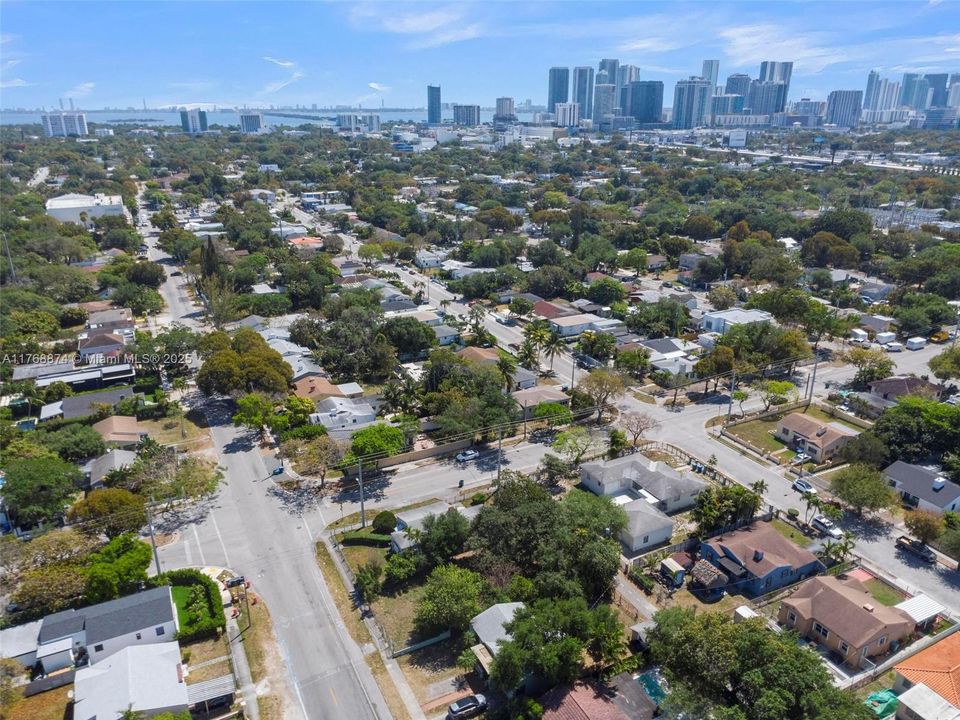 Recently Sold: $685,000 (0.12 acres)