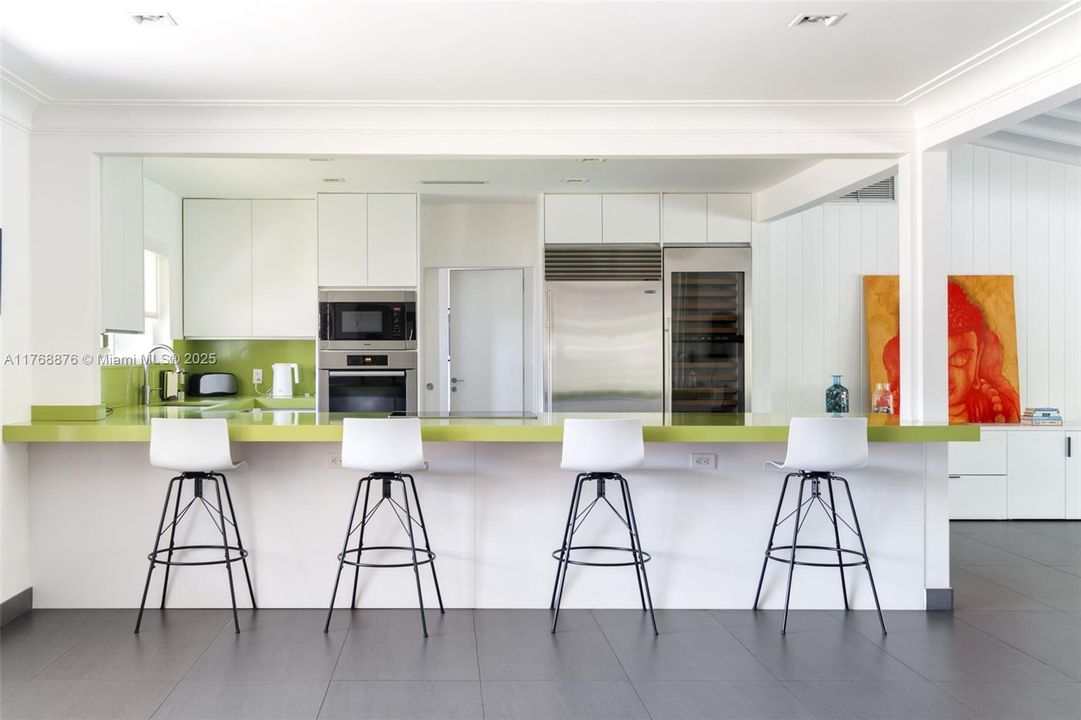 Active With Contract: $3,195,000 (4 beds, 4 baths, 2696 Square Feet)