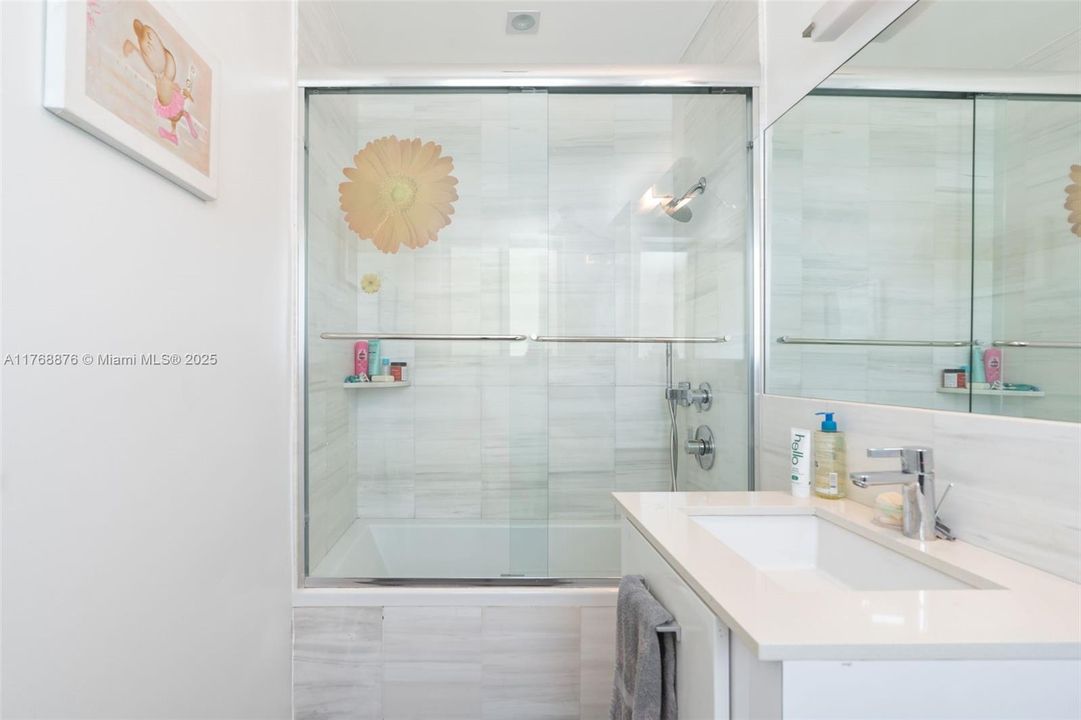 Active With Contract: $3,195,000 (4 beds, 4 baths, 2696 Square Feet)