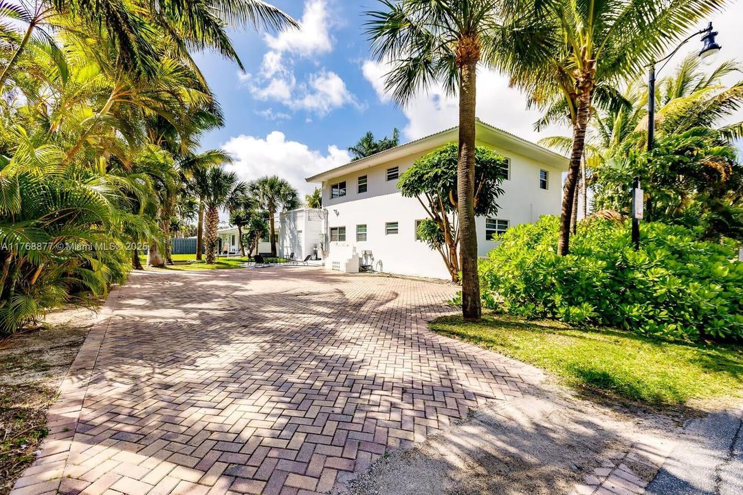 En Venta: $2,800,000 (0 camas, 0 baños, 1998 Pies cuadrados)