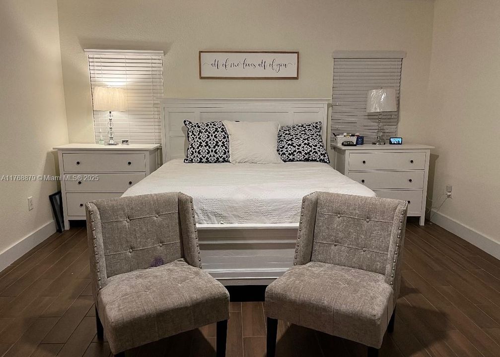 Recientemente alquilado: $4,700 (4 camas, 3 baños, 2792 Pies cuadrados)