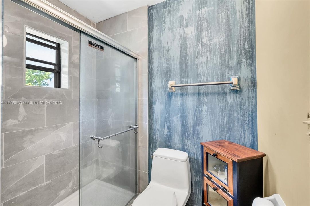 En Venta: $574,000 (3 camas, 2 baños, 1692 Pies cuadrados)