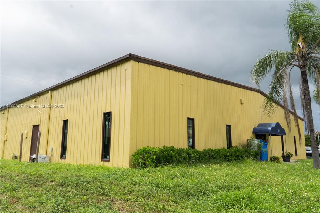 For Rent: $18,000 (0 beds, 0 baths, 0 Square Feet)