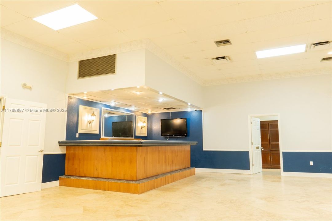 For Rent: $18,000 (0 beds, 0 baths, 0 Square Feet)