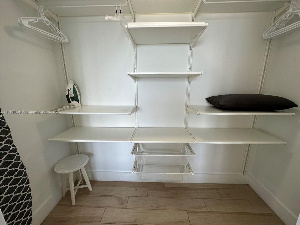 На продажу: $825,000 (3 спален, 3 ванн, 1577 Квадратных фут)