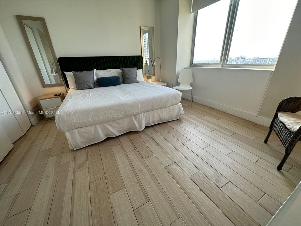 На продажу: $825,000 (3 спален, 3 ванн, 1577 Квадратных фут)