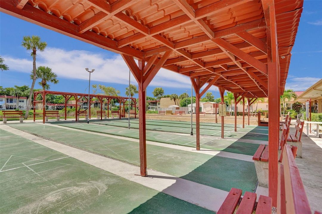 Recently Sold: $205,000 (2 beds, 2 baths, 1000 Square Feet)