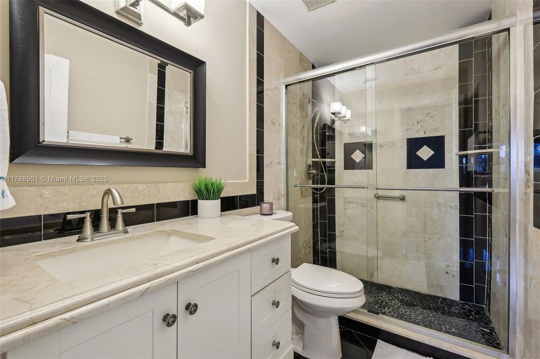 Recently Sold: $205,000 (2 beds, 2 baths, 1000 Square Feet)