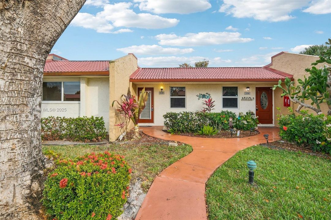 Recently Sold: $205,000 (2 beds, 2 baths, 1000 Square Feet)