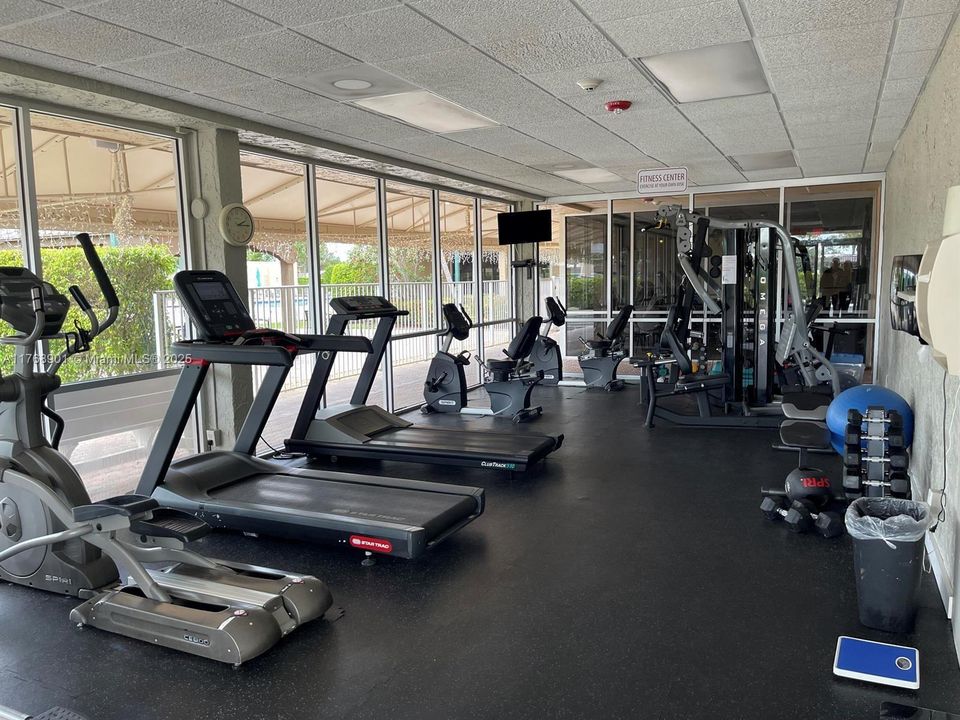 Recently Sold: $205,000 (2 beds, 2 baths, 1000 Square Feet)