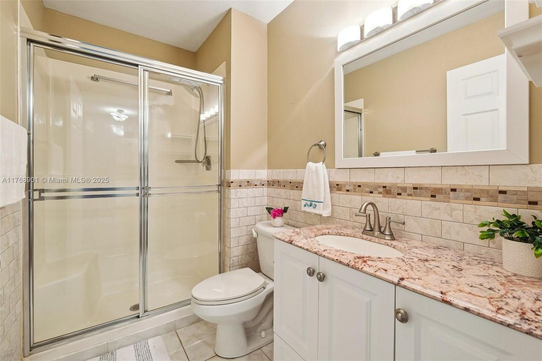 Recently Sold: $205,000 (2 beds, 2 baths, 1000 Square Feet)