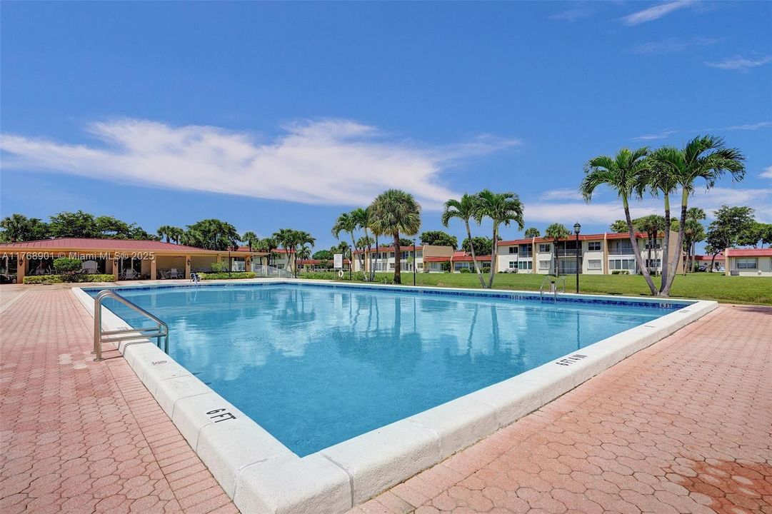 Recently Sold: $205,000 (2 beds, 2 baths, 1000 Square Feet)