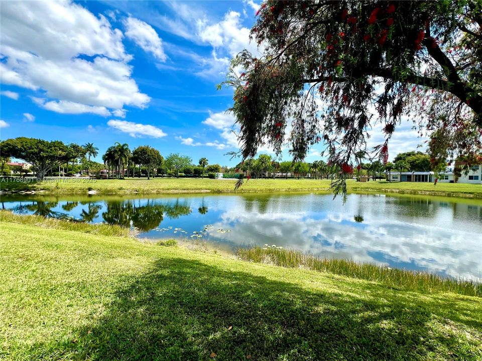 Recently Sold: $205,000 (2 beds, 2 baths, 1000 Square Feet)