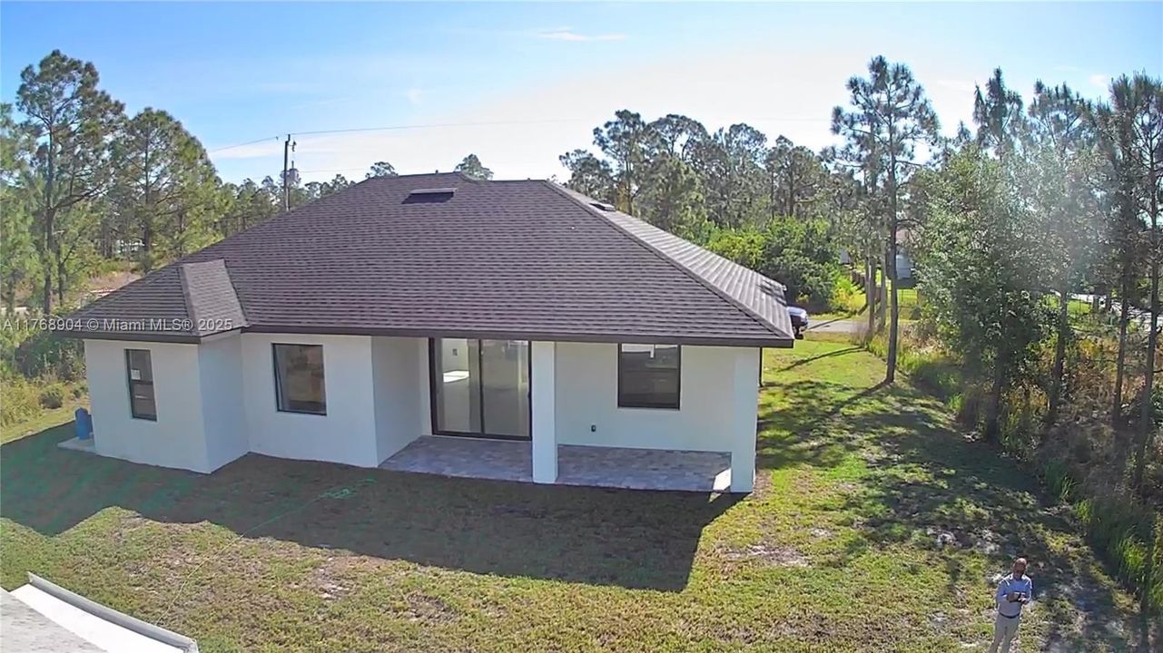 Недавно арендовано: $2,400 (4 спален, 2 ванн, 1588 Квадратных фут)