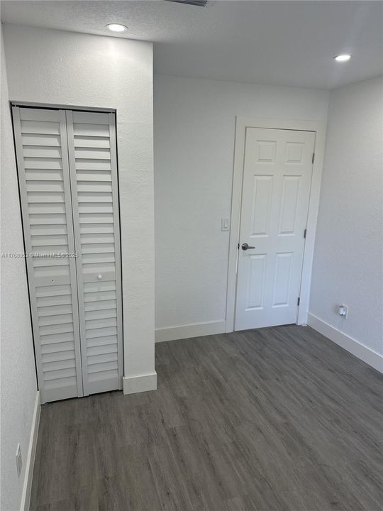 Недавно продано: $210,000 (2 спален, 1 ванн, 838 Квадратных фут)