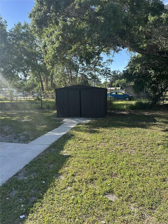 Недавно продано: $210,000 (2 спален, 1 ванн, 838 Квадратных фут)