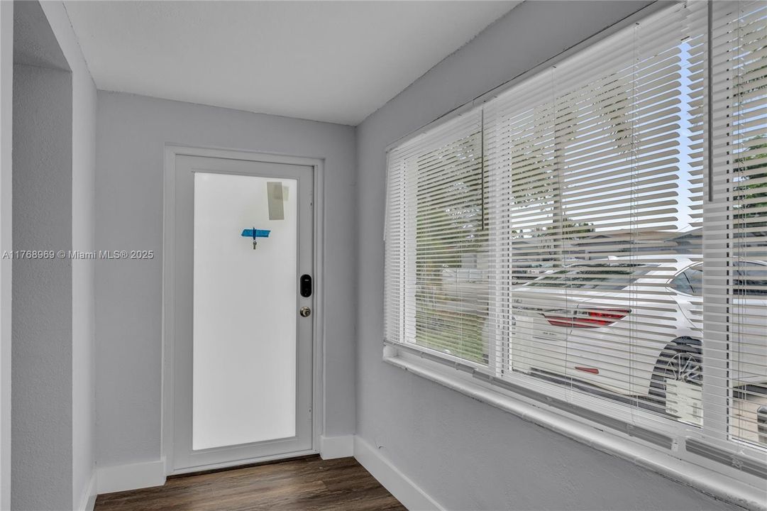 En Venta: $479,000 (3 camas, 2 baños, 1132 Pies cuadrados)