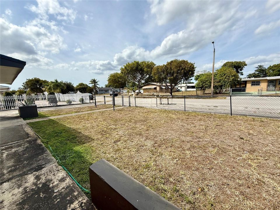 En Venta: $535,000 (3 camas, 1 baños, 1788 Pies cuadrados)