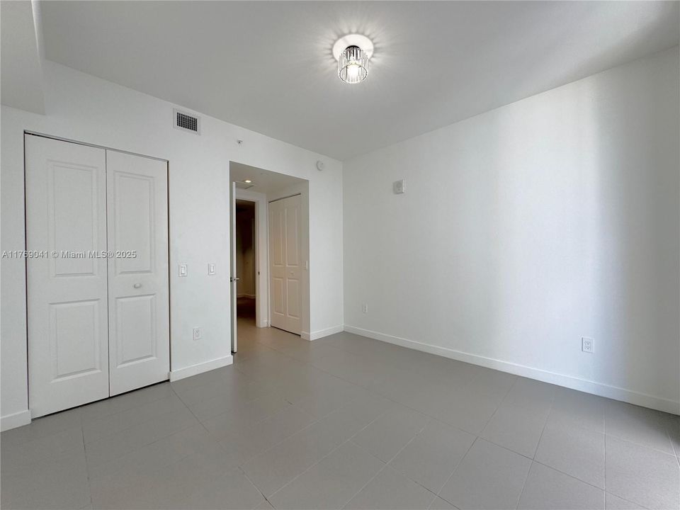 Recently Rented: $2,950 (1 beds, 1 baths, 754 Square Feet)