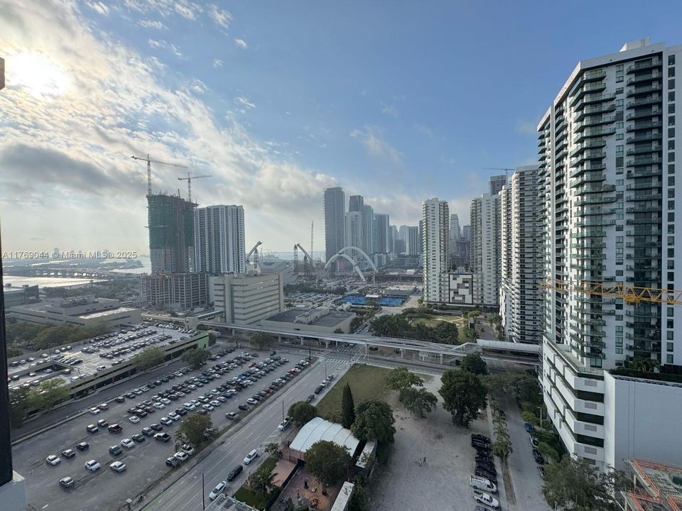 Recently Rented: $3,950 (2 beds, 2 baths, 1055 Square Feet)