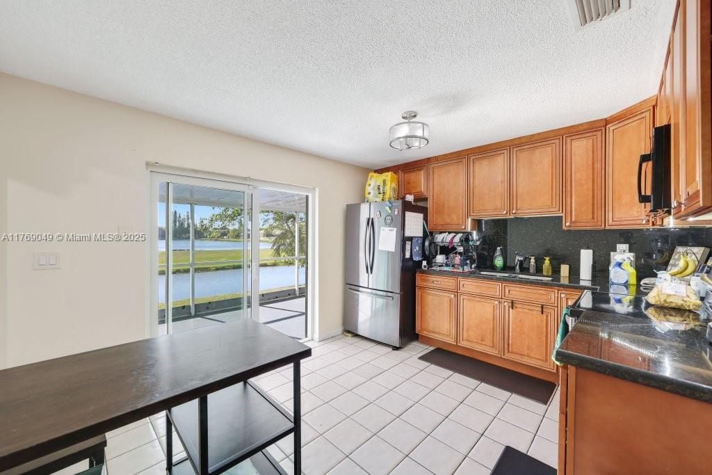 Recently Sold: $750,000 (0 beds, 0 baths, 1982 Square Feet)