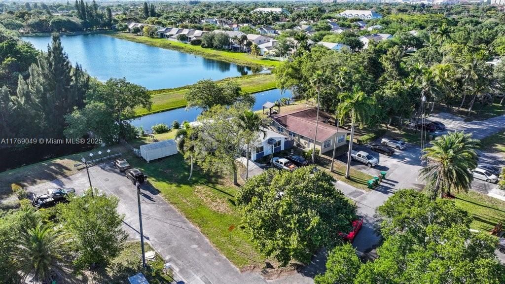Recently Sold: $750,000 (0 beds, 0 baths, 1982 Square Feet)