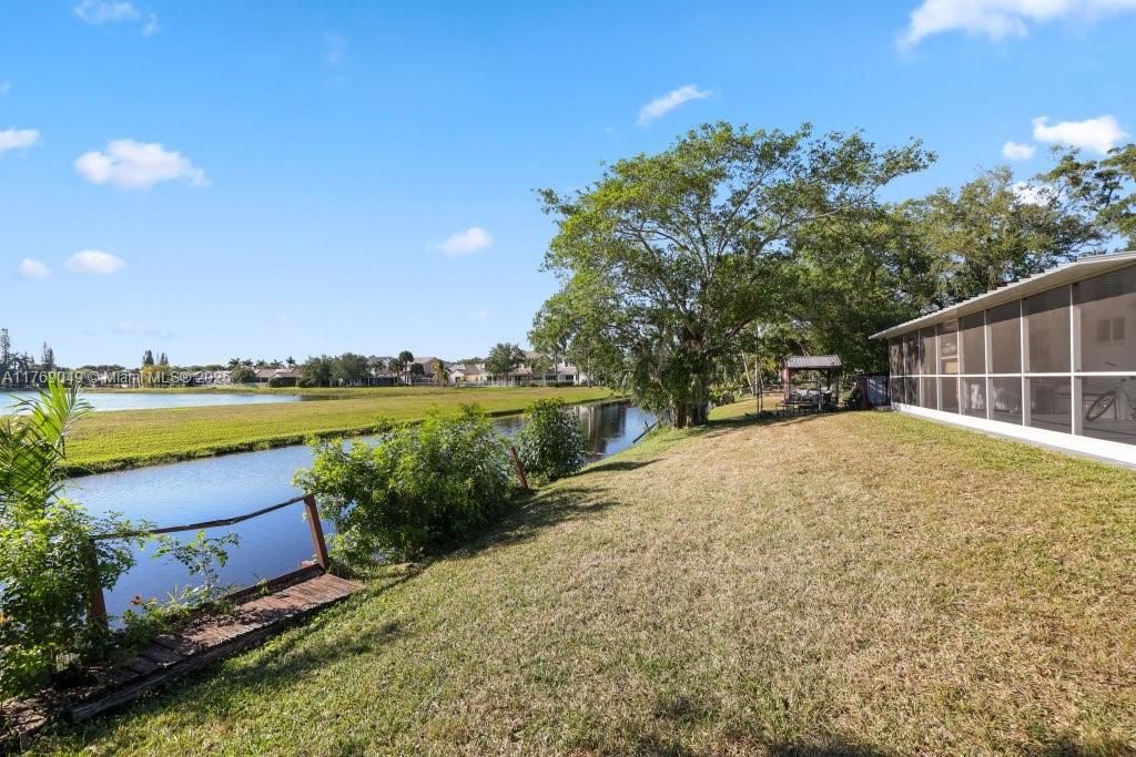 Recently Sold: $750,000 (0 beds, 0 baths, 1982 Square Feet)