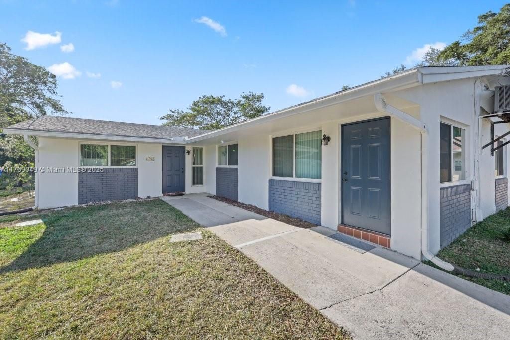 Recently Sold: $750,000 (0 beds, 0 baths, 1982 Square Feet)